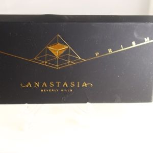 Anastasia Beverly Hills Makeup - Anastasia Beverly Hills Prism Palette Anastasia Beverly Hills Makeup - Anastasia Beverly Hills Prism Palette
